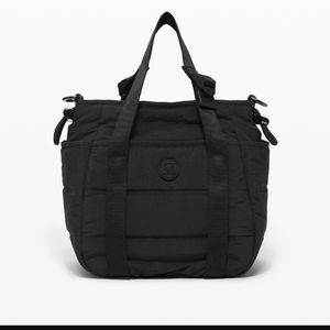 Lululemon bucket bag 6.5L